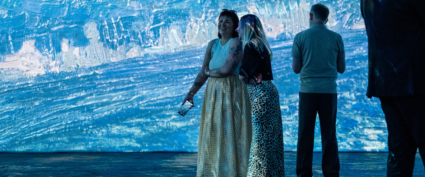 Beyond Van Gogh: The Immersive Experience Launches Relaxed Sessions in Collaboration with We Too