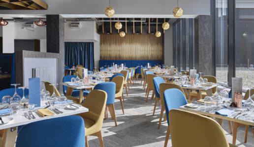 Click here to go to: 195 bar and grill